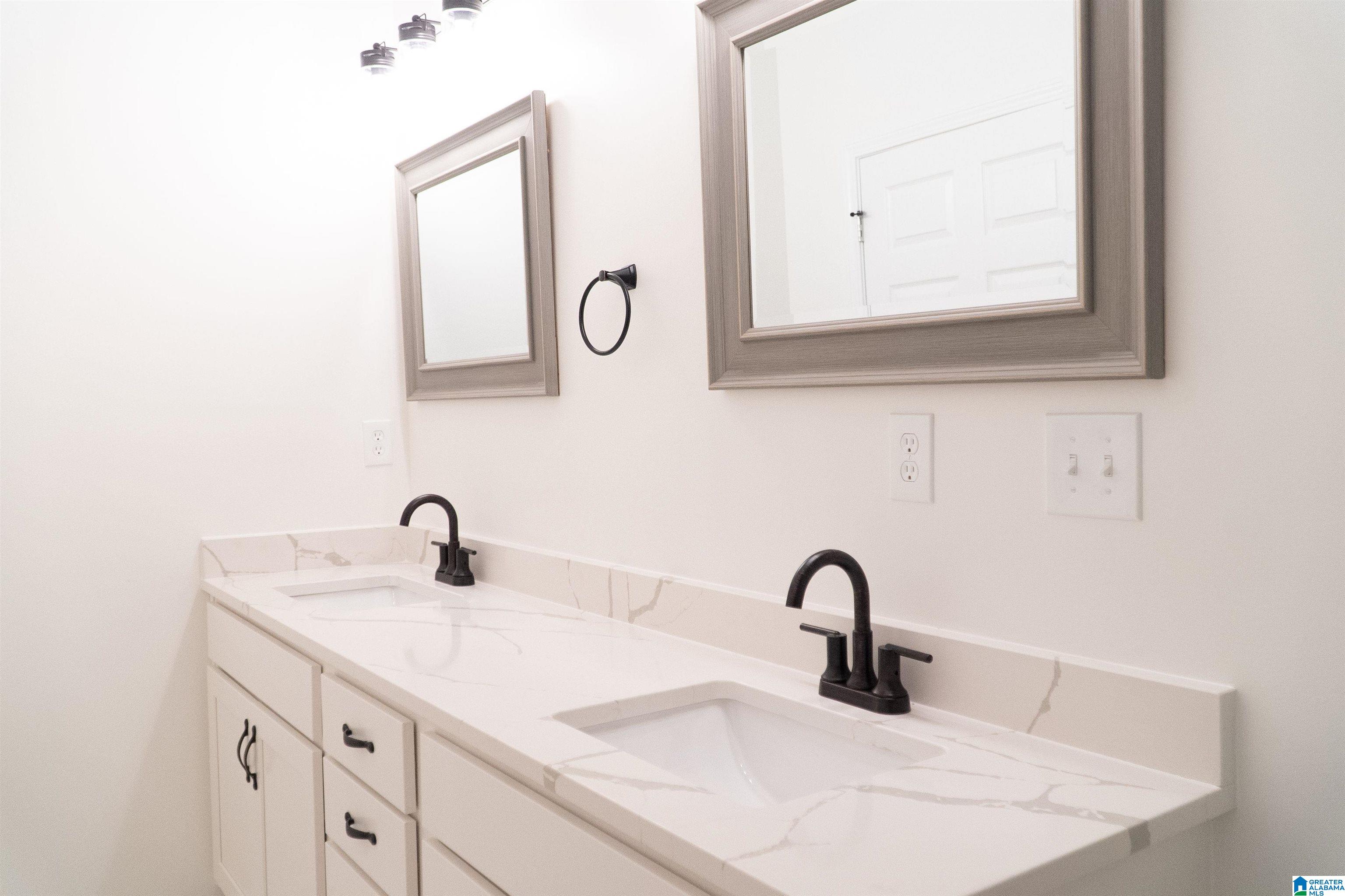 706 Alpine Street Oneonta, AL 35121 - Photo 29 of 42 Gallery Image 29