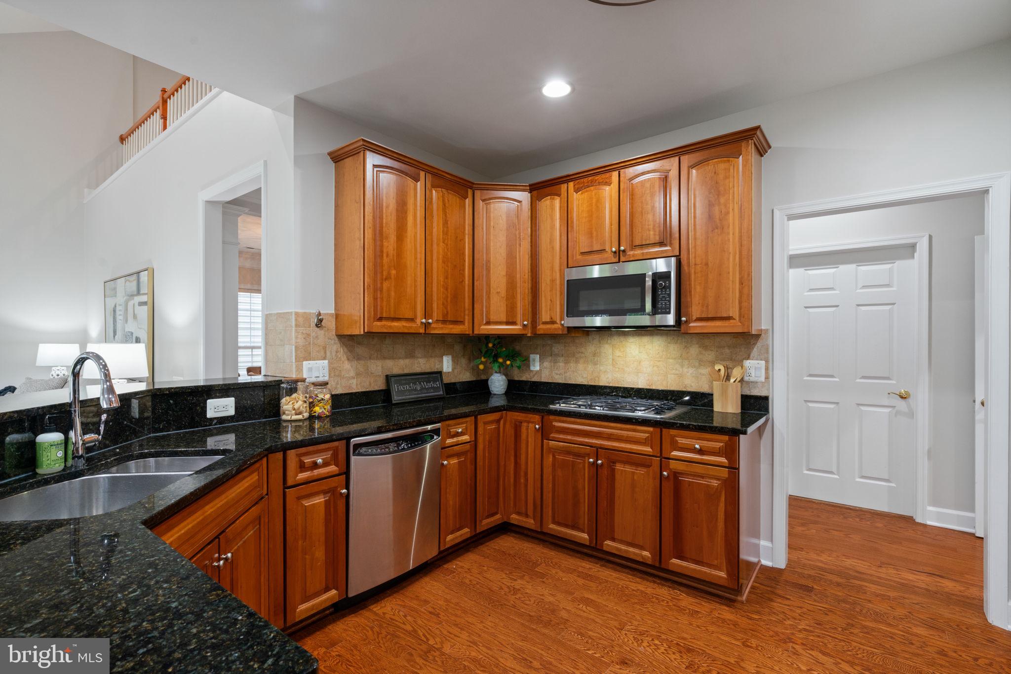 20638 Golden Ridge Drive Ashburn, VA 20147 - Photo 20 of 50 Gallery Image 20