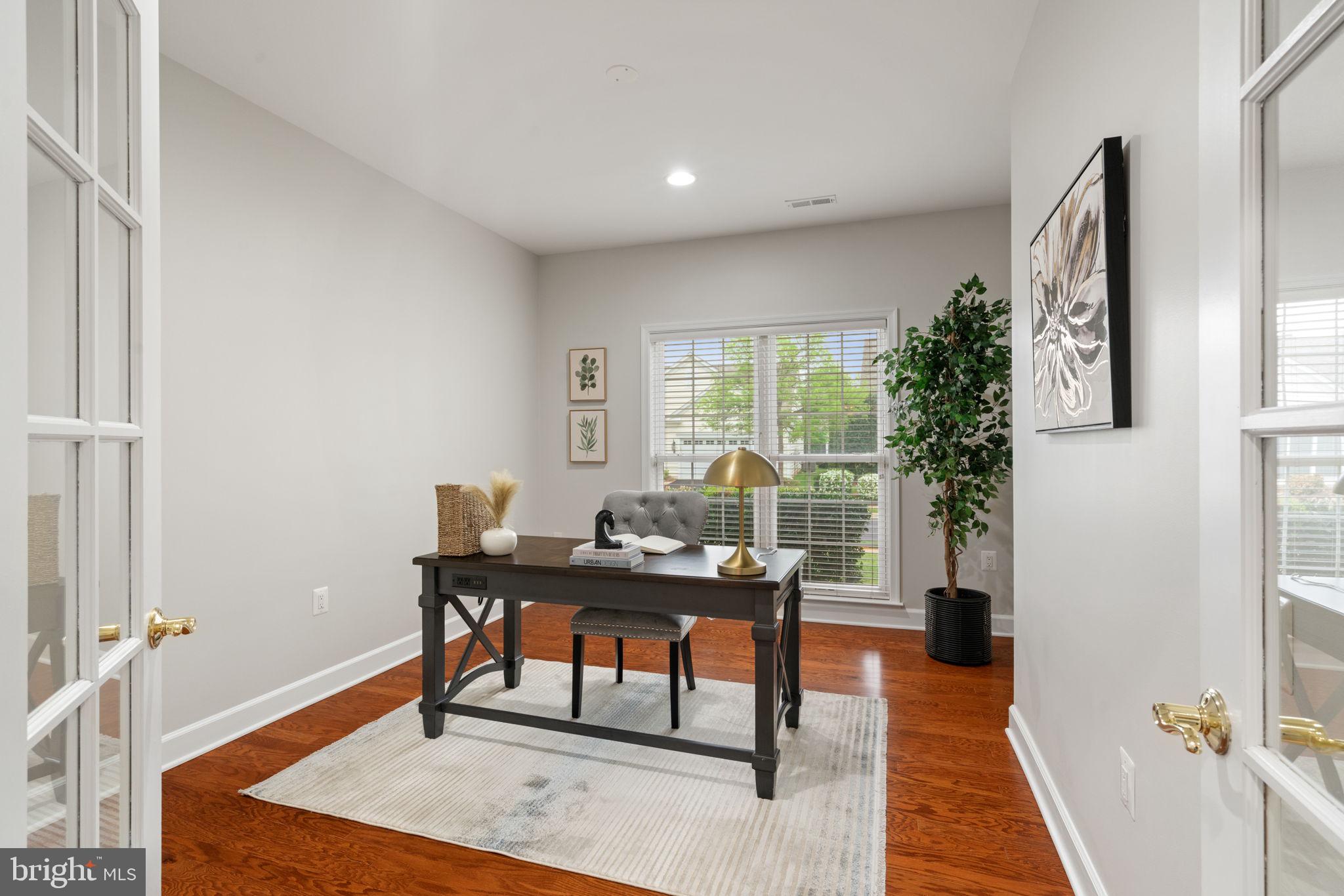 20638 Golden Ridge Drive Ashburn, VA 20147 - Photo 33 of 50 Gallery Image 33