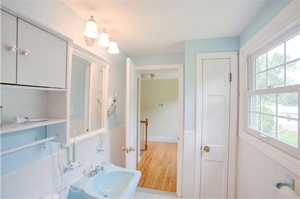 18 Fletcher Road Woburn, MA 01801 - Photo 26 of 27 Gallery Image 26