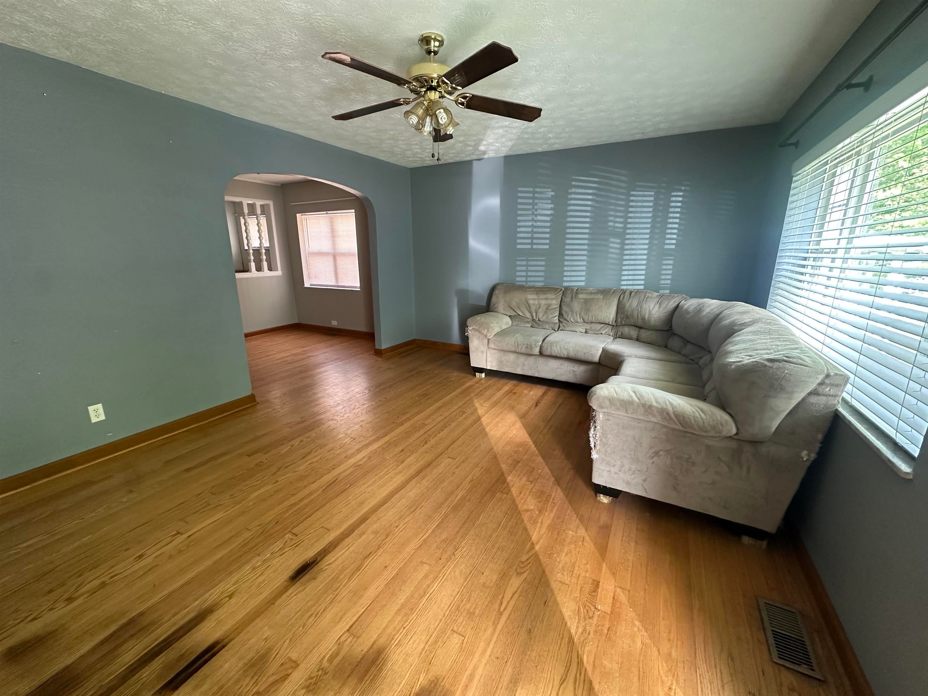 1269 Waco Road Huntington, WV 25701 - Photo 4 of 20 Gallery Image 4