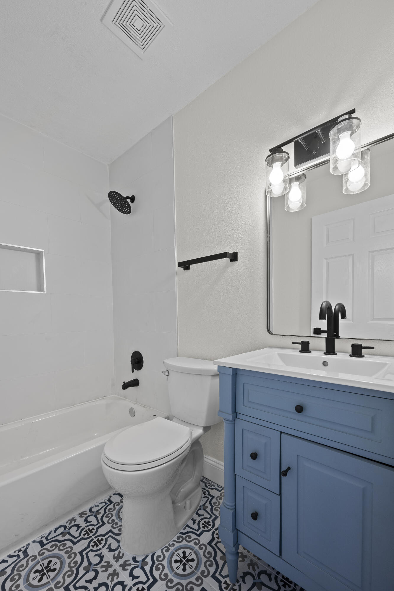 1244 West 25th Street Riviera Beach, FL 33404 - Photo 13 of 13 18-LUX_1190