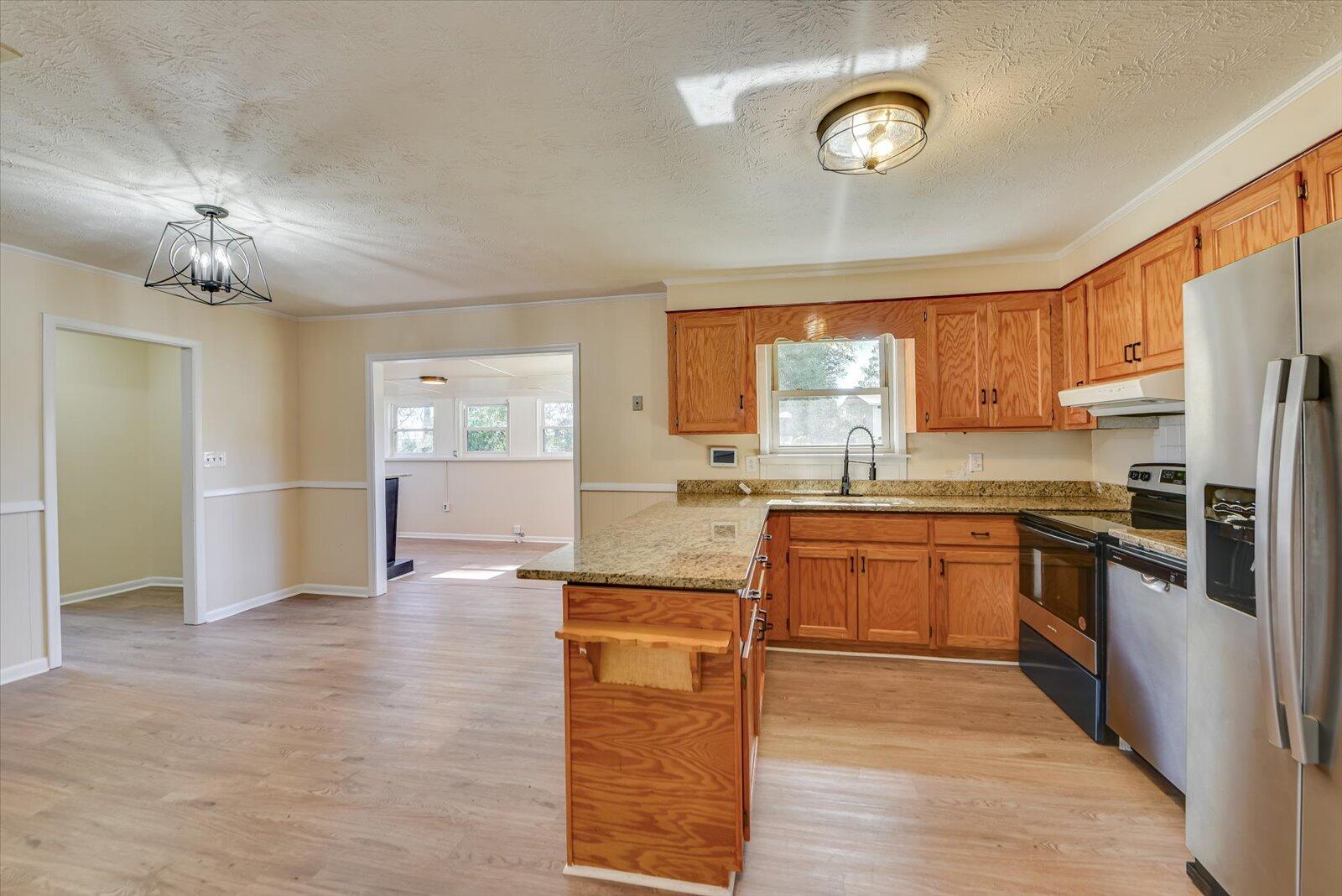 2075 Hillsinger Road Augusta, GA 30904 - Photo 5 of 44 08-108