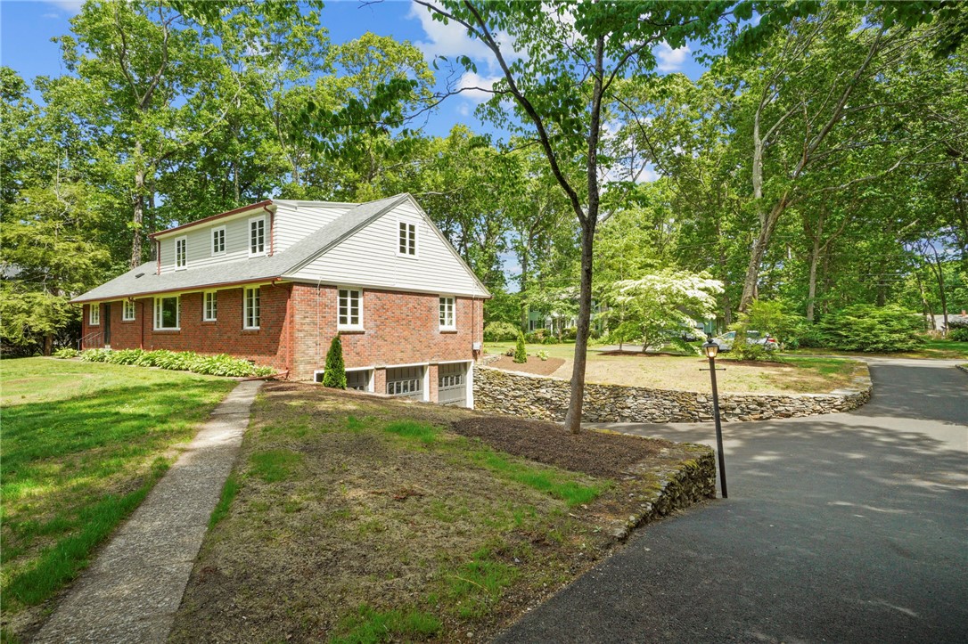 5 Echo Drive Barrington, RI 02806 - Photo 41 of 44