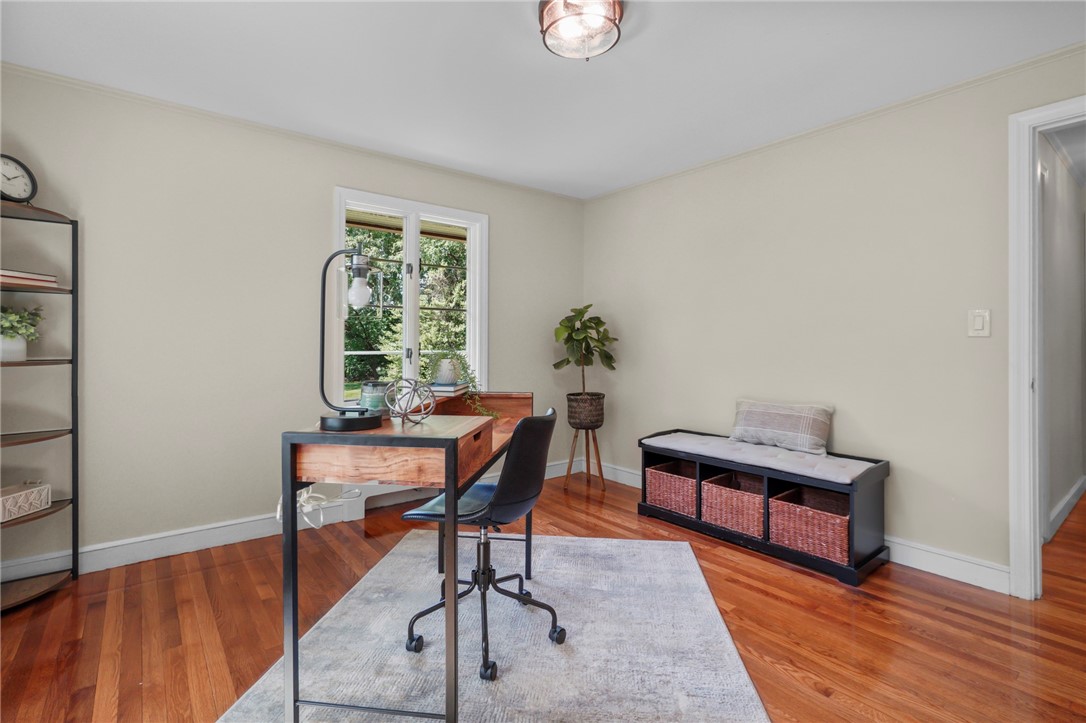 5 Echo Drive Barrington, RI 02806 - Photo 10 of 44