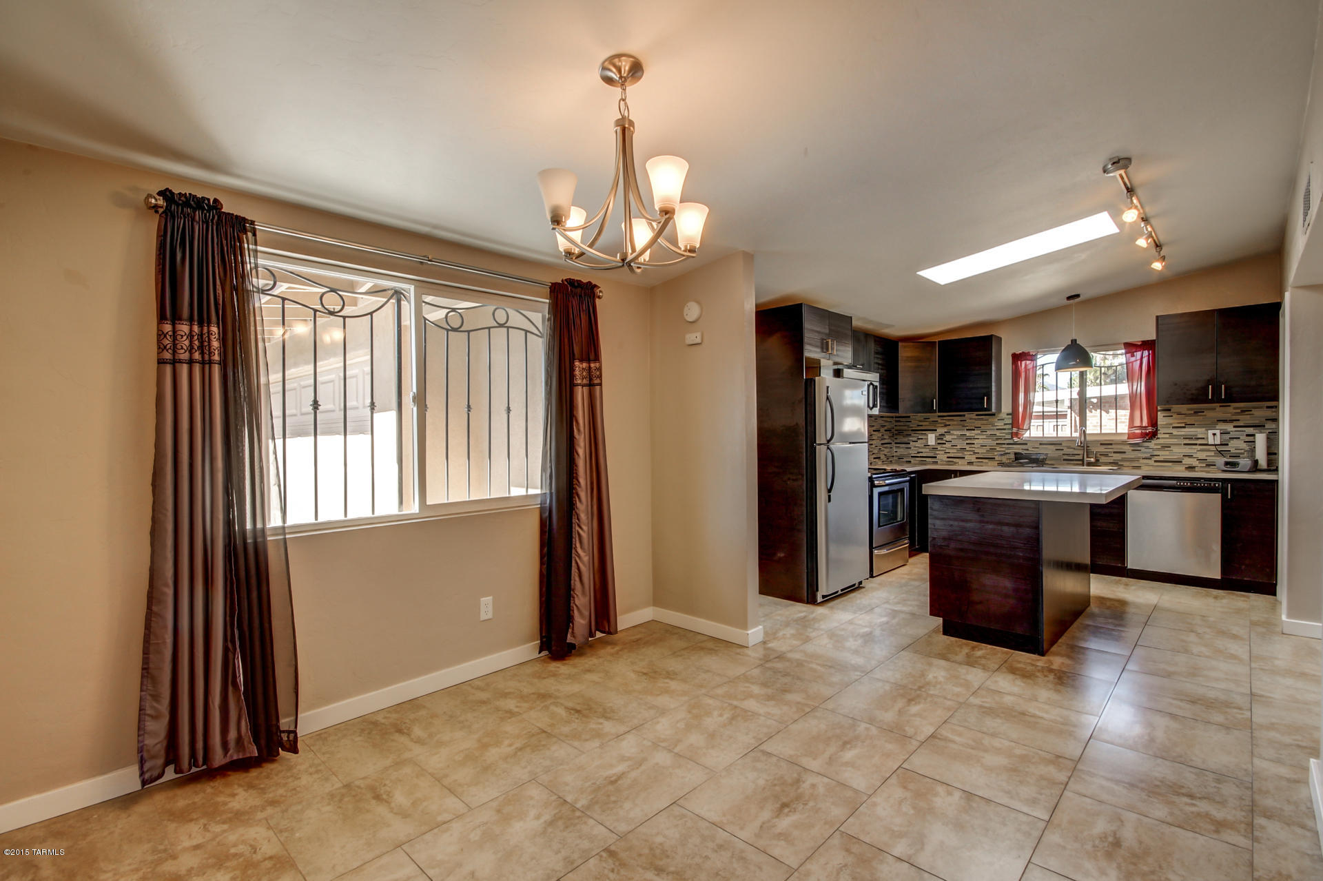 2425 South Prudence Road Tucson, AZ 85710 - Photo 5 of 30 Gallery Image 5