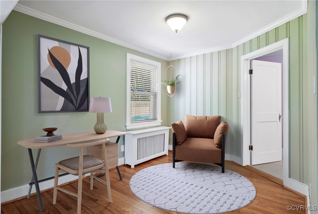 1109 Skipwith Road Henrico, VA 23229 - Photo 6 of 33 a living room with furniture and a window