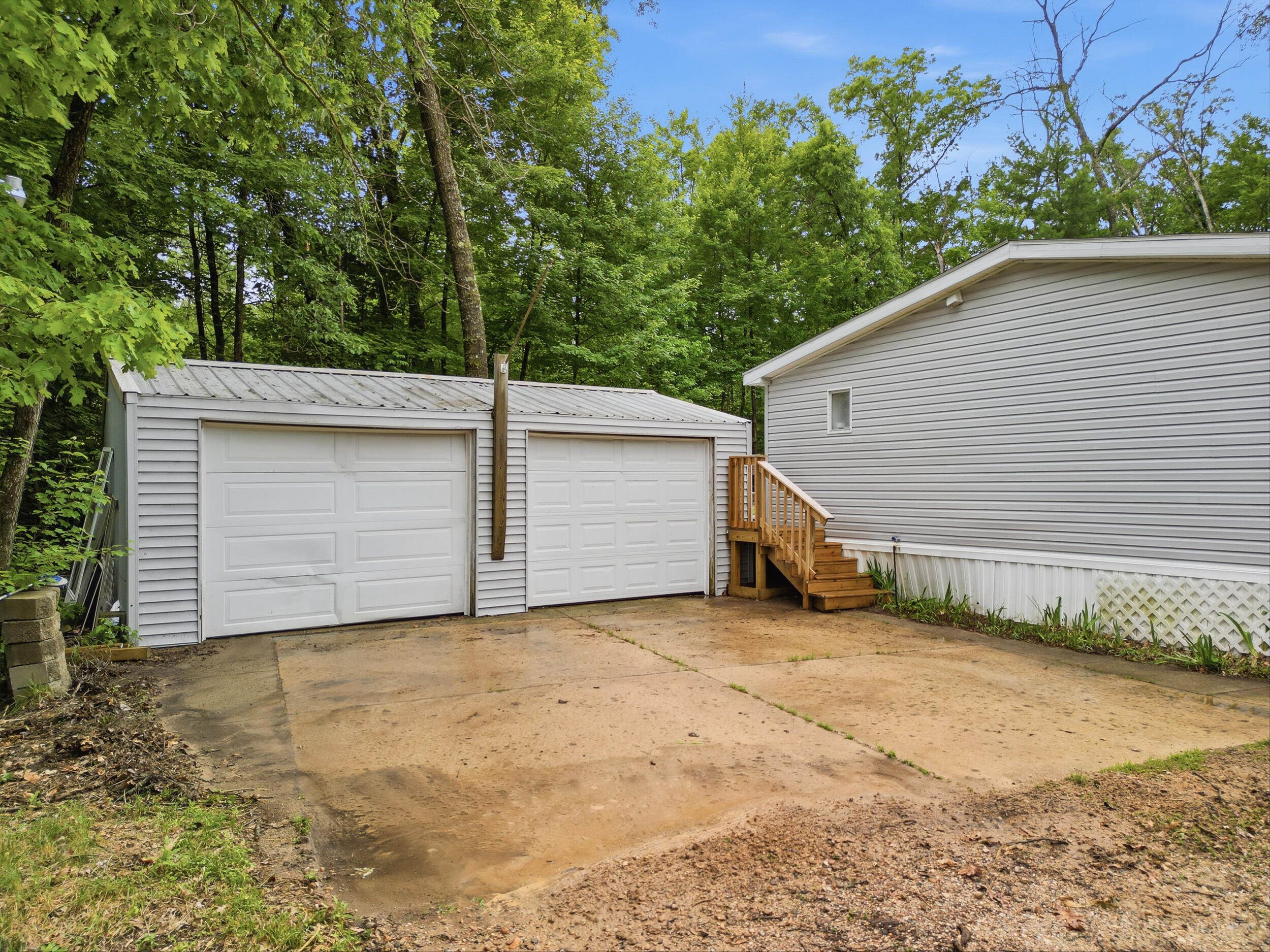 9988 West County Line Road Howard City, MI 49329 - Photo 28 of 42 a-35