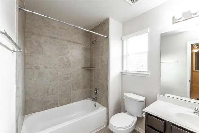 $1,950 | 6443 Wilshire Fern, Houston, TX 77040