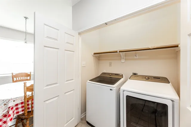 $2,000 | 6443 Wilshire Fern, Houston, TX 77040