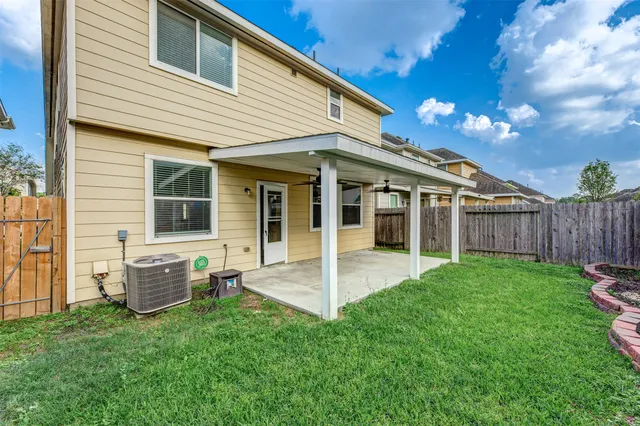 $1,950 | 6443 Wilshire Fern, Houston, TX 77040