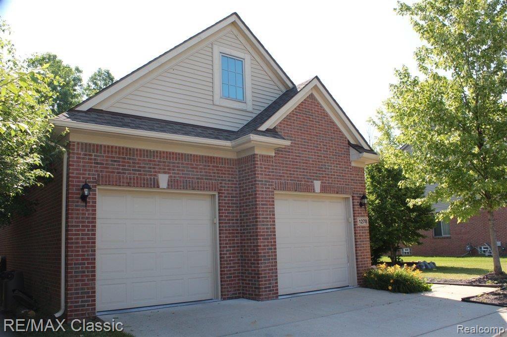 1278 North Lilley Road Canton, MI 48187 - Photo 25 of 25 Garage