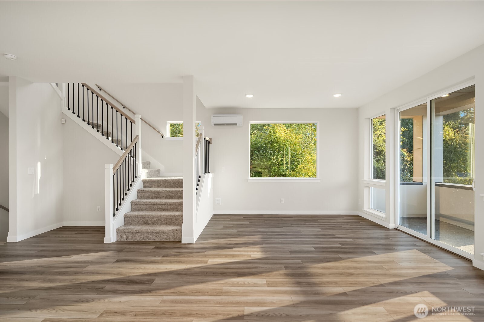 4004 Aberdeen Way Northeast Renton, WA 98056 - Photo 6 of 36 Gallery Image 6