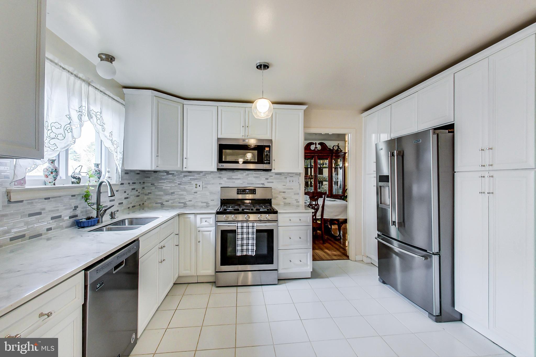 4525 Hawksbury Road Baltimore, MD 21208 - Photo 11 of 53 Gallery Image 11