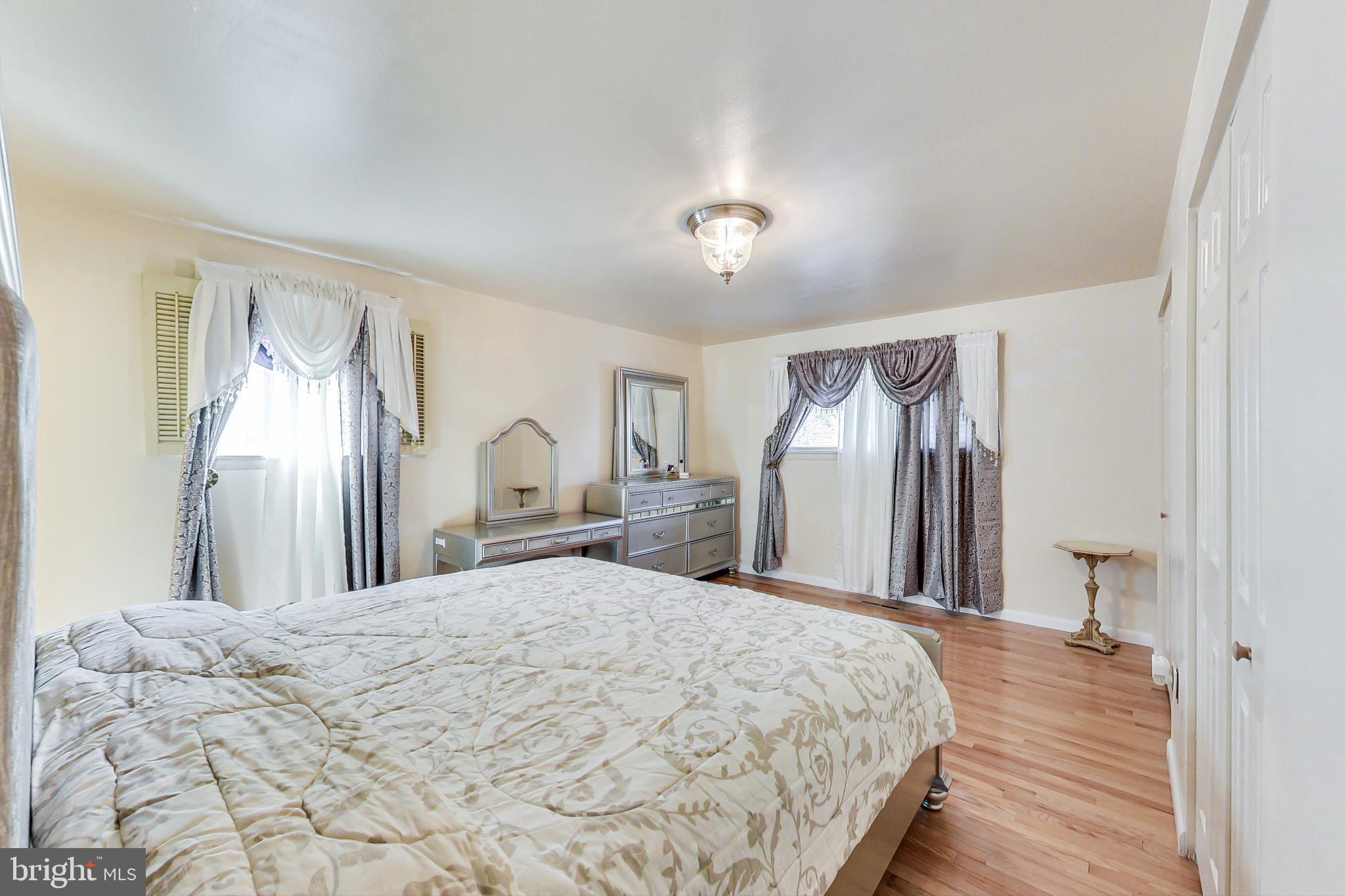 4525 Hawksbury Road Baltimore, MD 21208 - Photo 14 of 53 Primary Bedroom