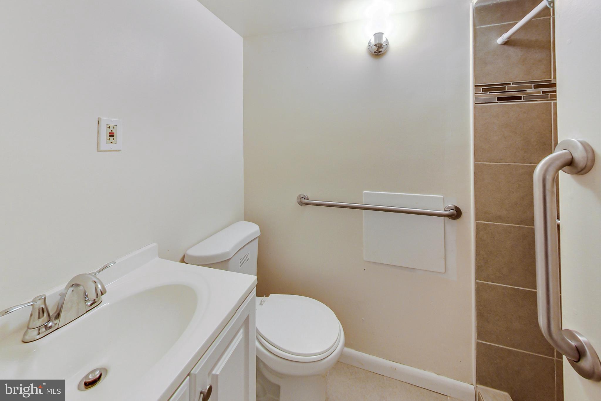 4525 Hawksbury Road Baltimore, MD 21208 - Photo 35 of 53 Full bath in lower level