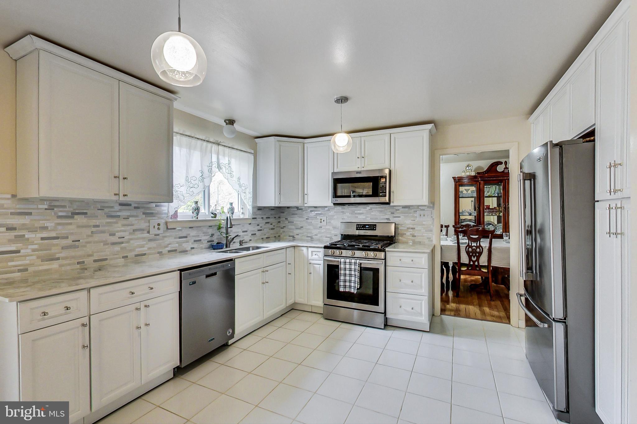 4525 Hawksbury Road Baltimore, MD 21208 - Photo 8 of 53 Updated Kitchen