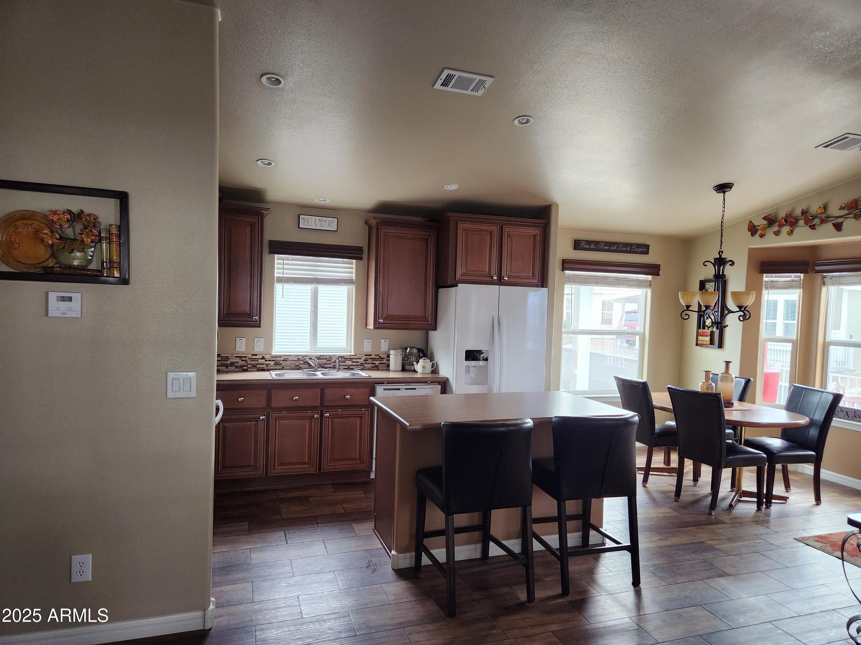 650 North Hawes Road, Unit 3504 Mesa, AZ 85207 - Photo 11 of 25 Kitchen Bar Area