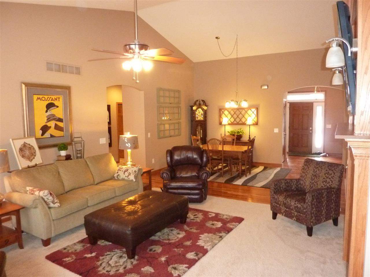 1090 East Lincoln Road Eldridge, IA 52748 - Photo 2 of 19 Gallery Image 2