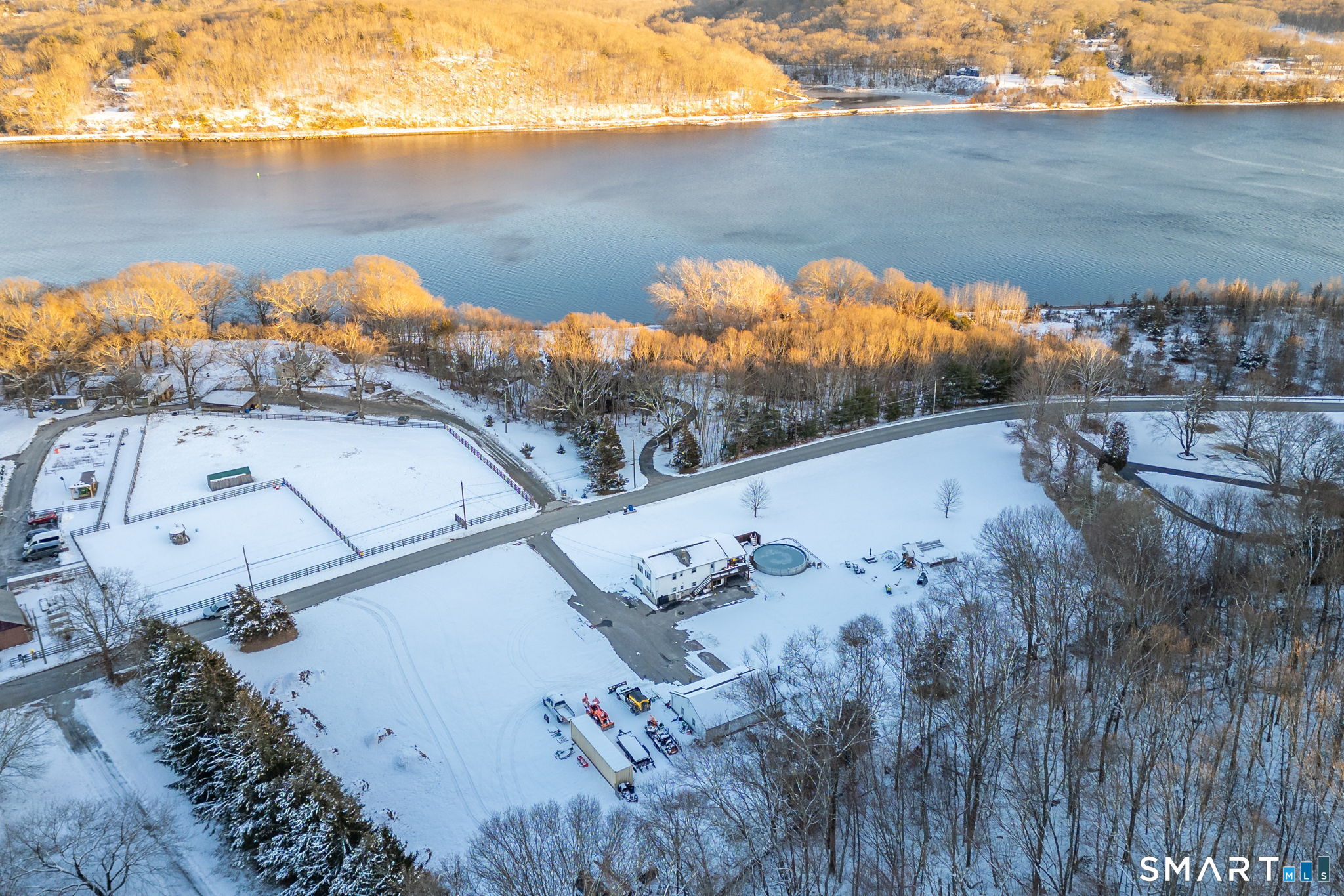 134 Massapeag Side Road Montville, CT 06382 - Photo 7 of 33 a view of a lake in middle of a city