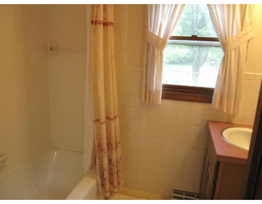 109 Barton Road Greenfield, MA 01301 - Photo 11 of 12 Gallery Image 11