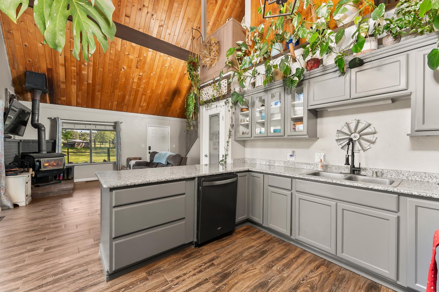 4997 Carbondale Road Plymouth, CA 95669 - Photo 28 of 58