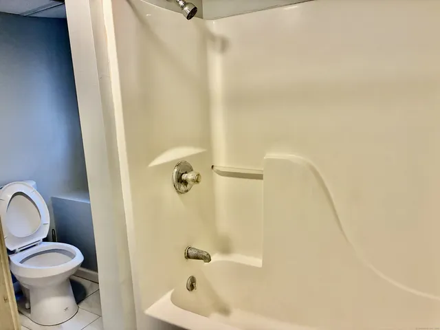 $3,600 | 112 Peabody Street, West Haven, CT 06516