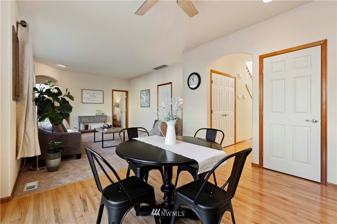 3209 179th Place Southeast Bothell, WA 98012 - Photo 13 of 34