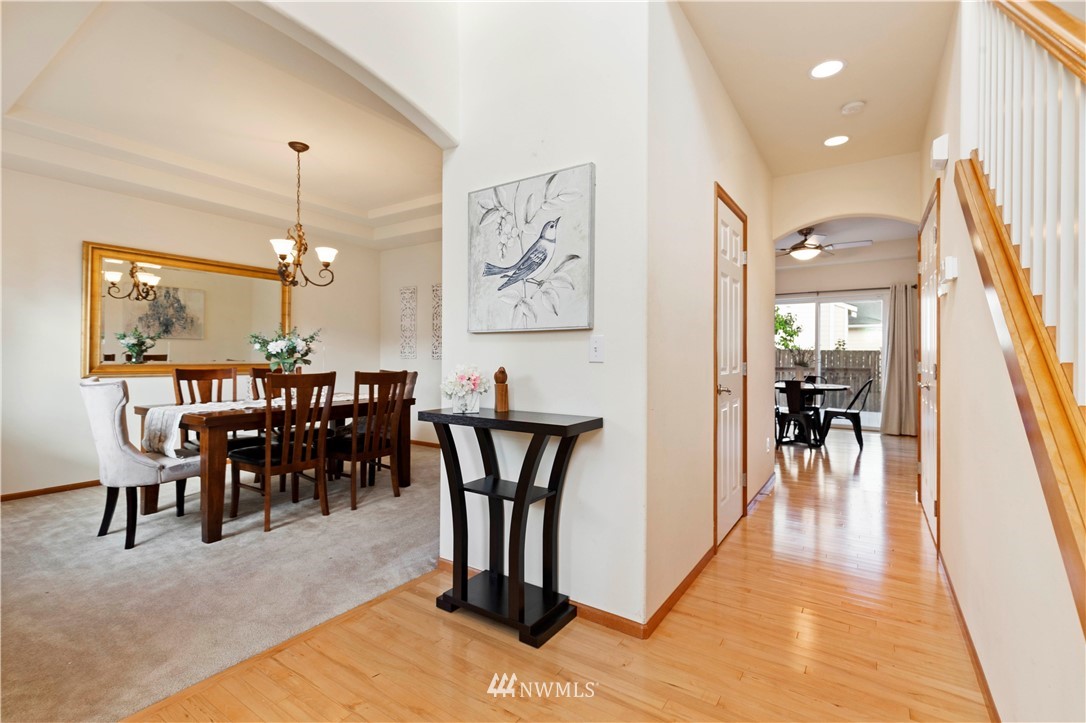 3209 179th Place Southeast Bothell, WA 98012 - Photo 3 of 34