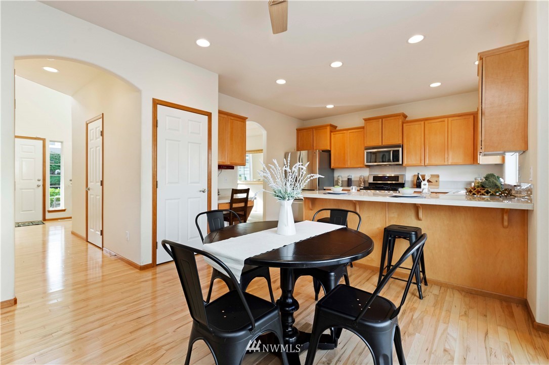 3209 179th Place Southeast Bothell, WA 98012 - Photo 10 of 34
