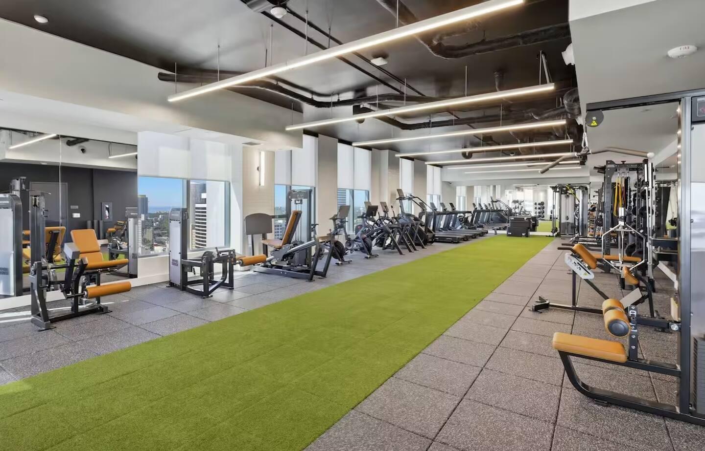 121 Northeast 5th Street Miami, FL 33132 - Photo 12 of 26 a view of a room with gym equipment