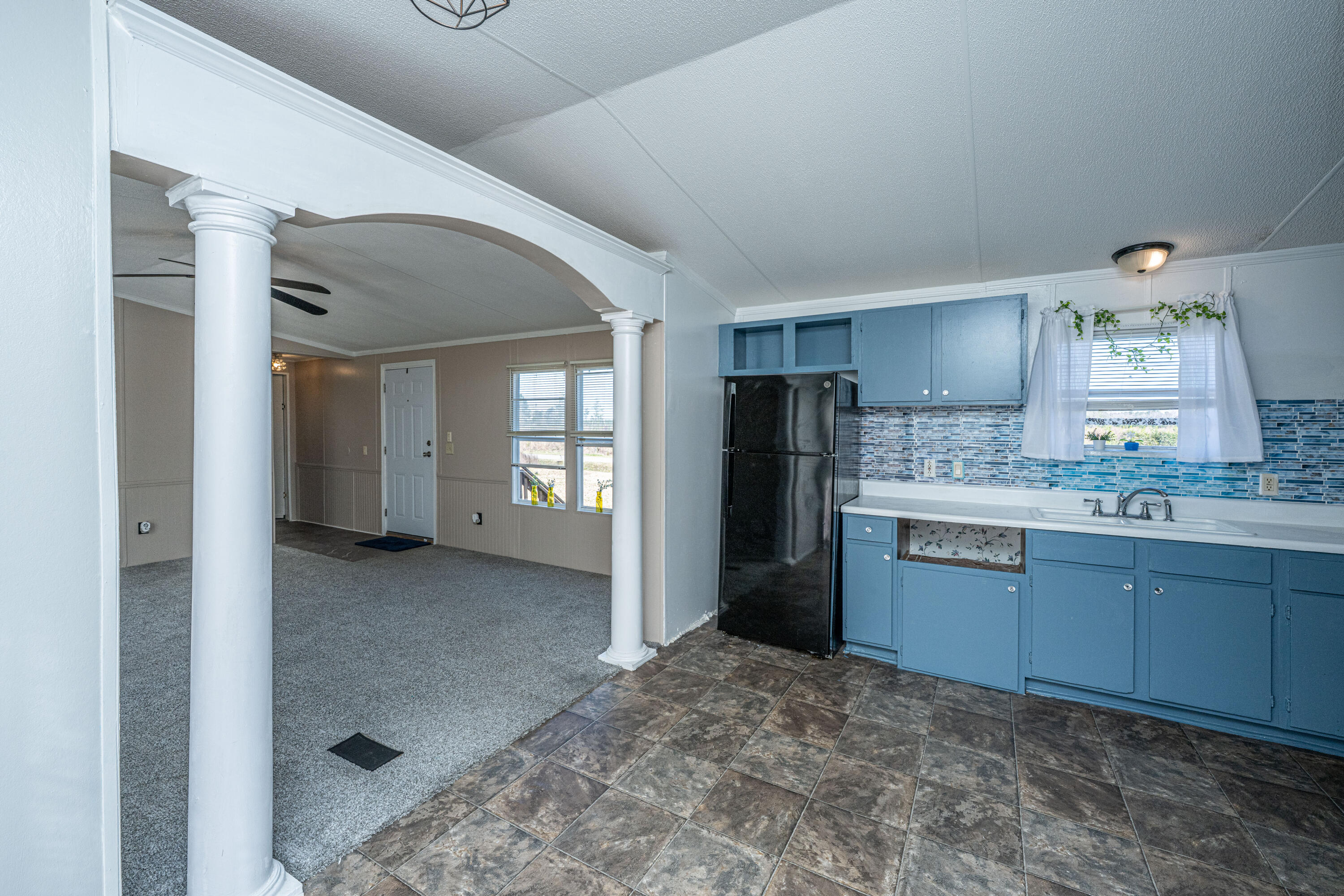 1716 Sunrise Road Smoaks, SC 29481 - Photo 11 of 42 Kitchen