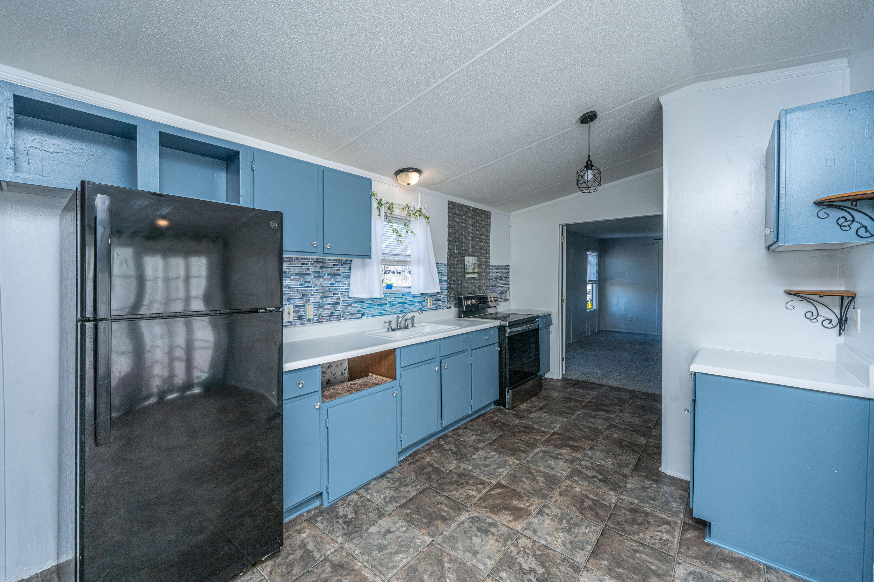 1716 Sunrise Road Smoaks, SC 29481 - Photo 13 of 42 Kitchen