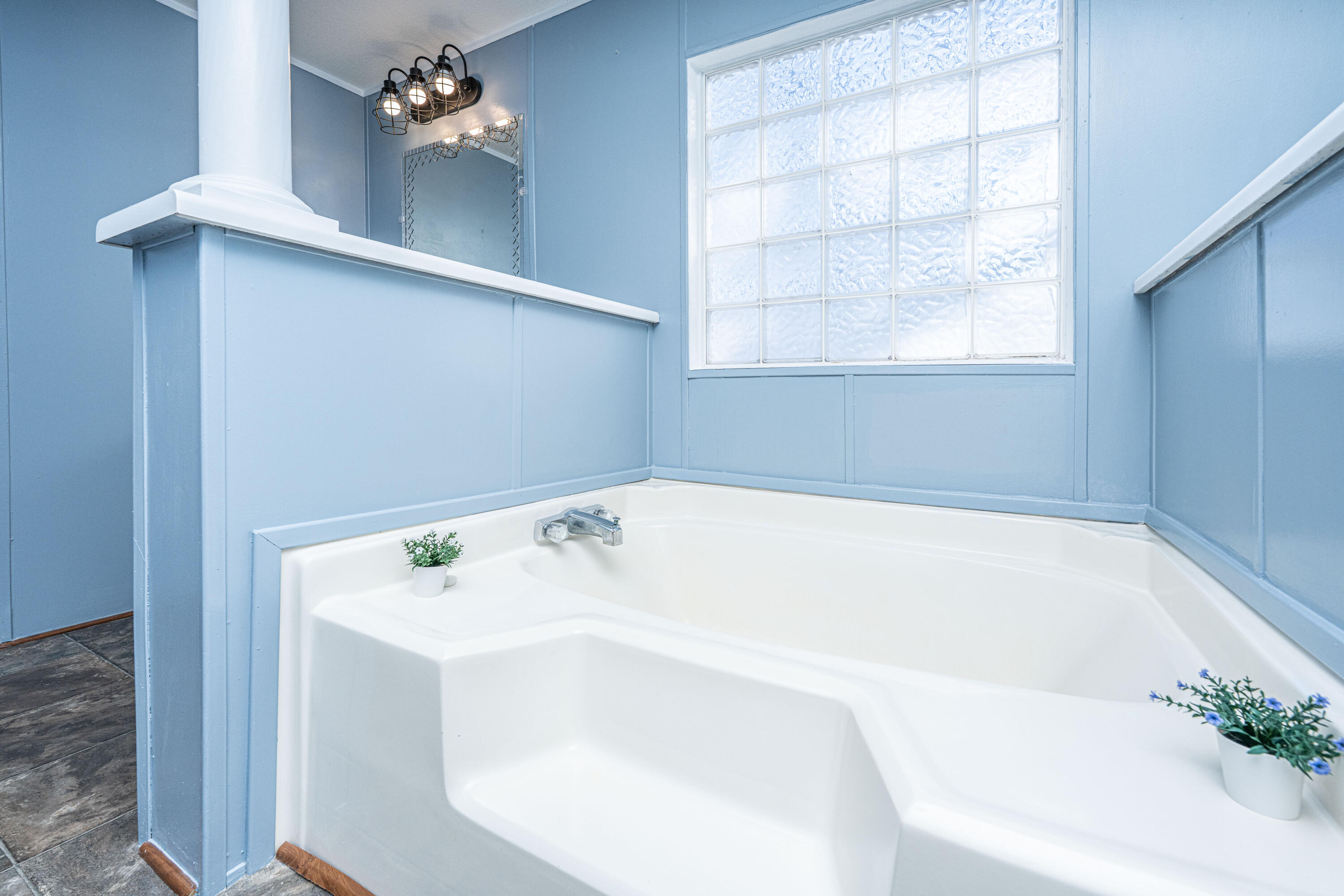 1716 Sunrise Road Smoaks, SC 29481 - Photo 23 of 42 Garden Tub