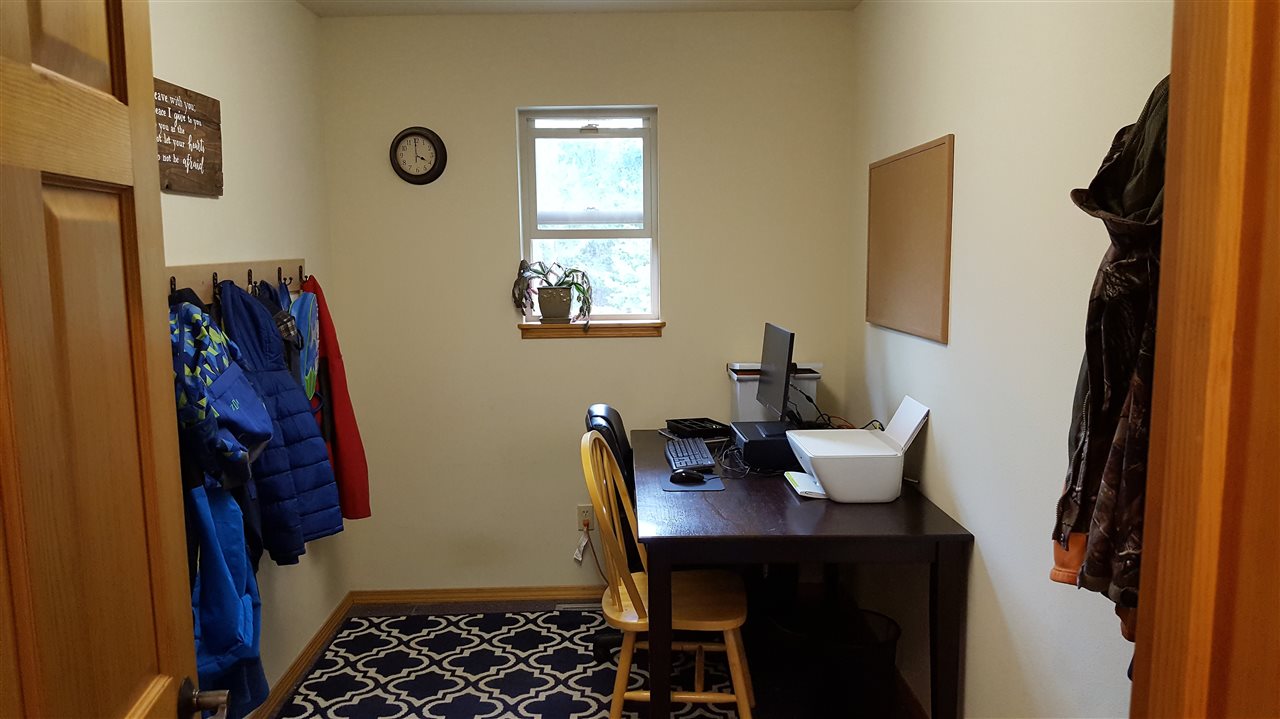 951 Scotia Road Newport, WA 99156 - Photo 19 of 20 Gallery Image 19