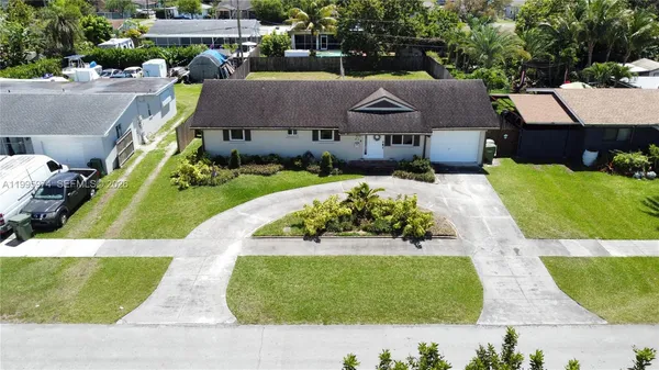 $3,700 | 670 Northwest 16th Street, Unit 670, Homestead, FL 33030