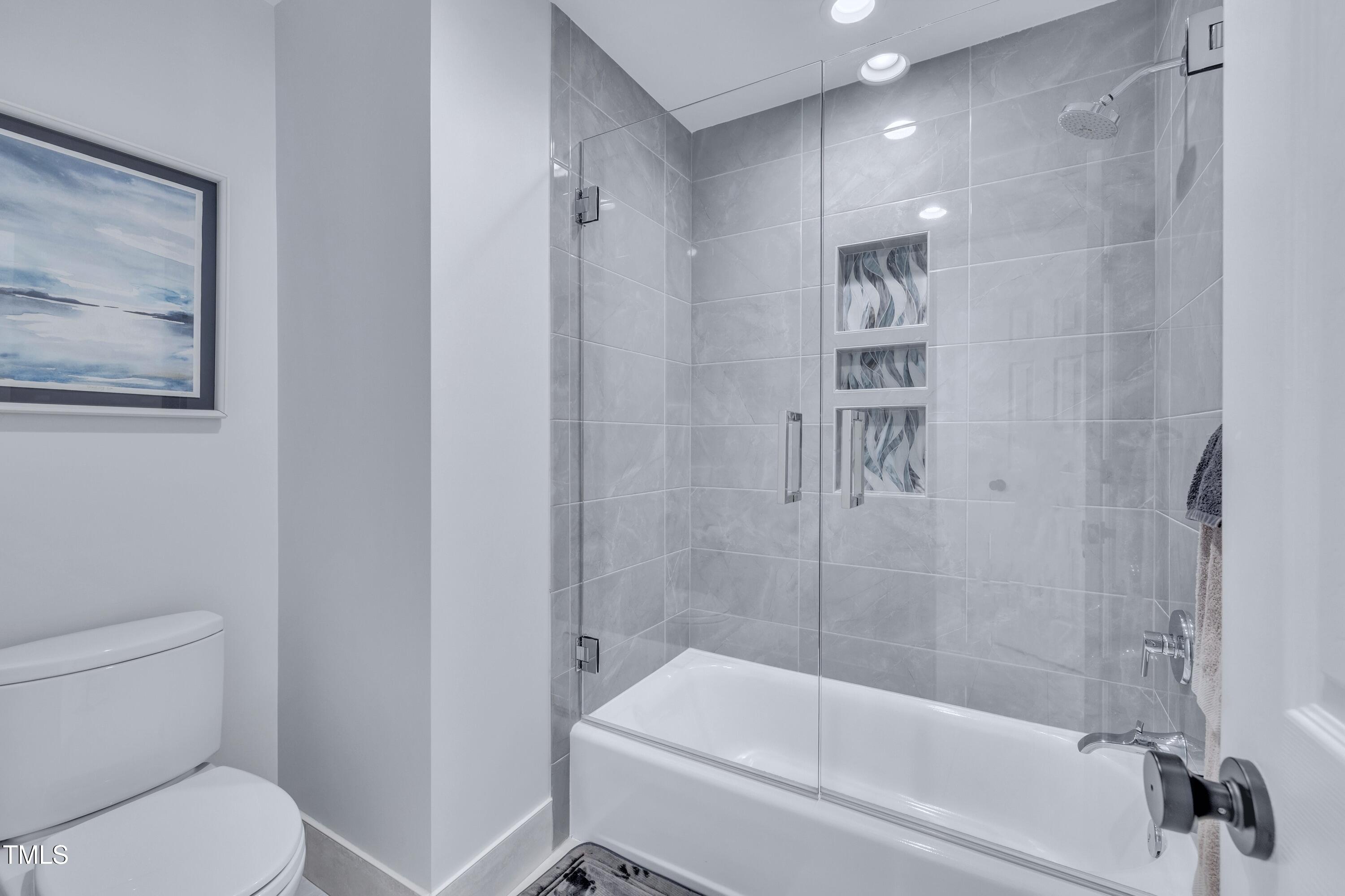 12412 Mayhurst Place Raleigh, NC 27614 - Photo 27 of 38 2nd floor updated bathroom