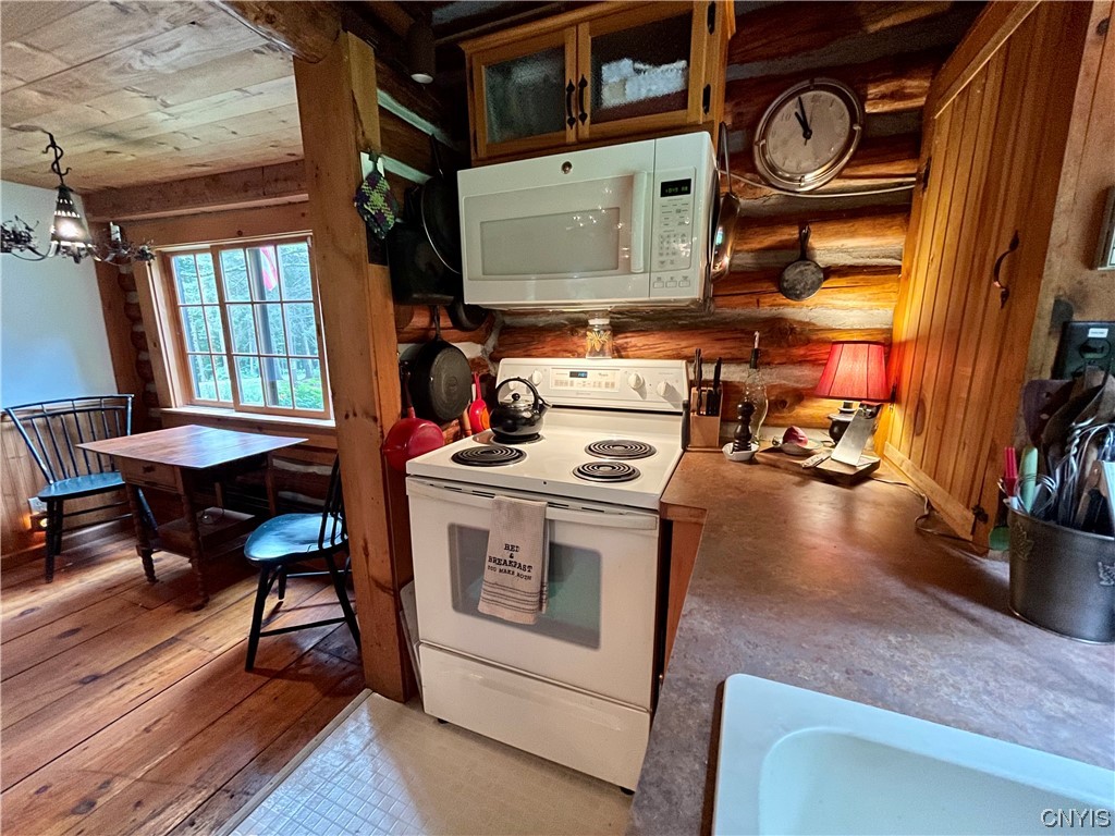 7807 Bonney Hill Road Hamilton, NY 13346 - Photo 18 of 50 Country kitchen