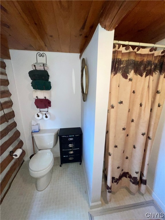 7807 Bonney Hill Road Hamilton, NY 13346 - Photo 23 of 50 Full Bath in main cabin