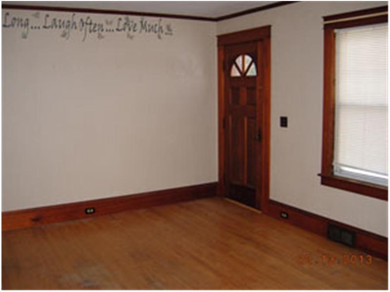 254 River Road Orrington, ME 04474 - Photo 5 of 8 Living Room.