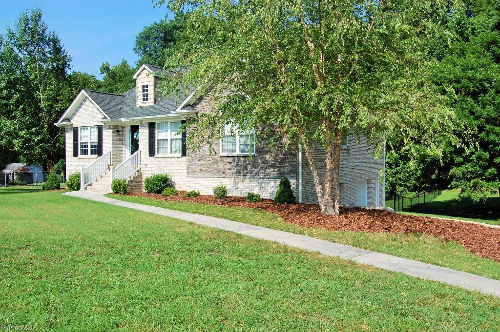 1883 South Union Grove Road Lexington, NC 27295 - Photo 2 of 30 Gallery Image 2