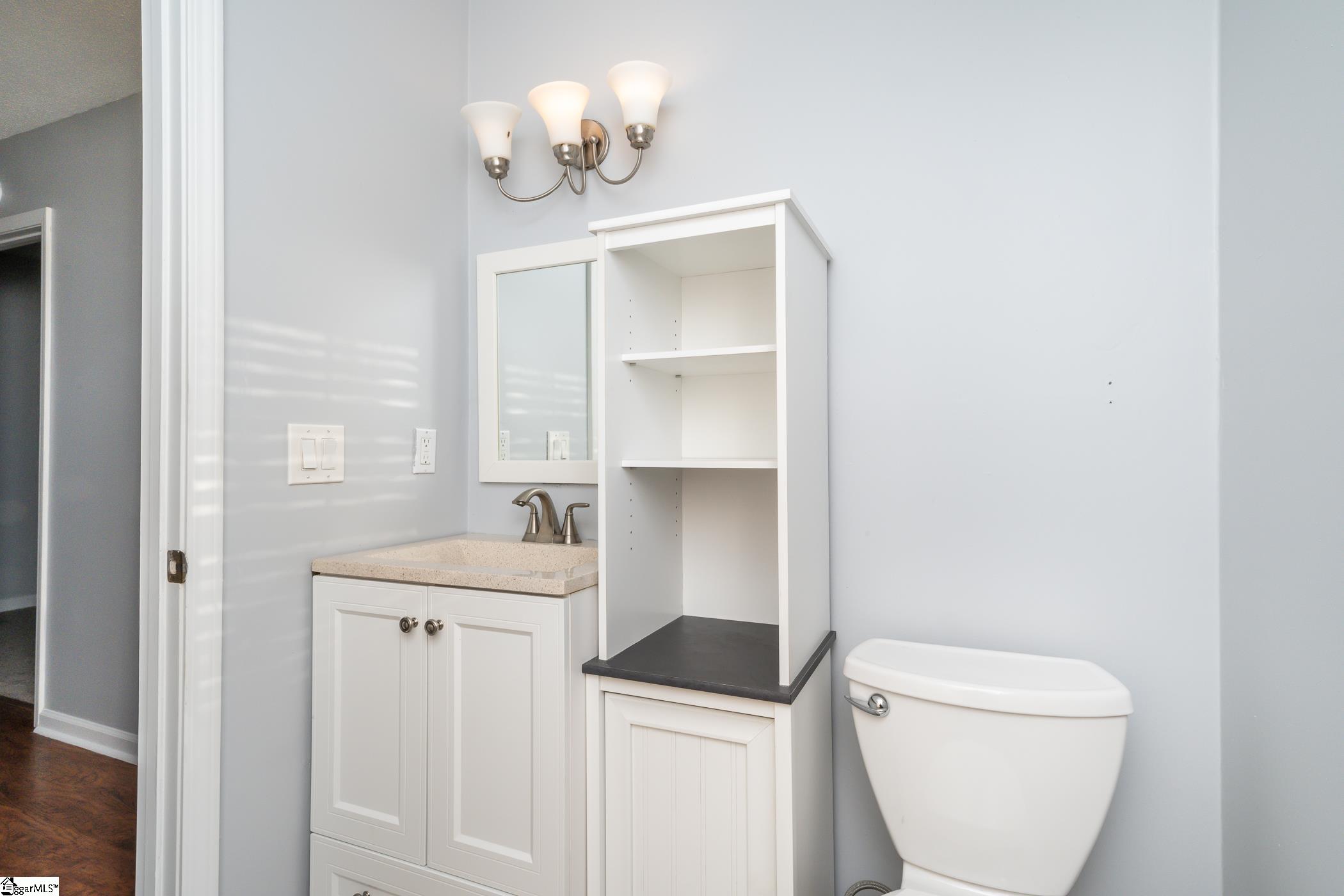 10 Jacqueline Road Piedmont, SC 29673 - Photo 8 of 40 Gallery Image 8