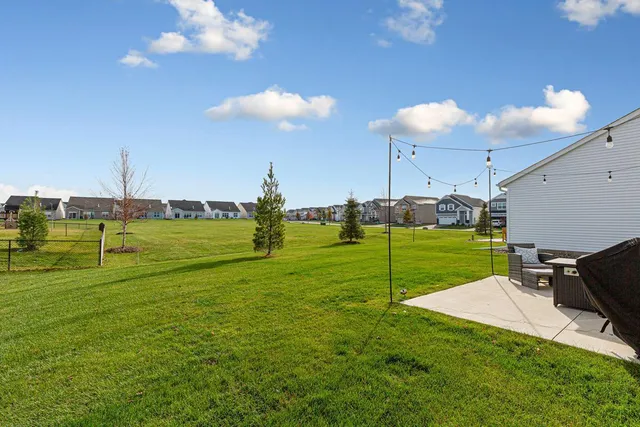 $2,450 | 2722 Jaber Avenue Northeast, St. Michael, MN 55376