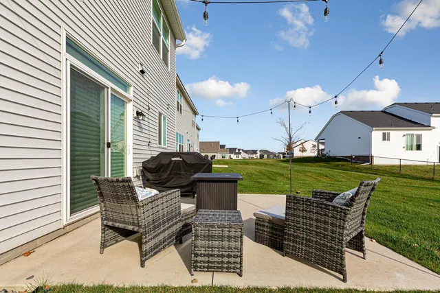 $2,450 | 2722 Jaber Avenue Northeast, St. Michael, MN 55376