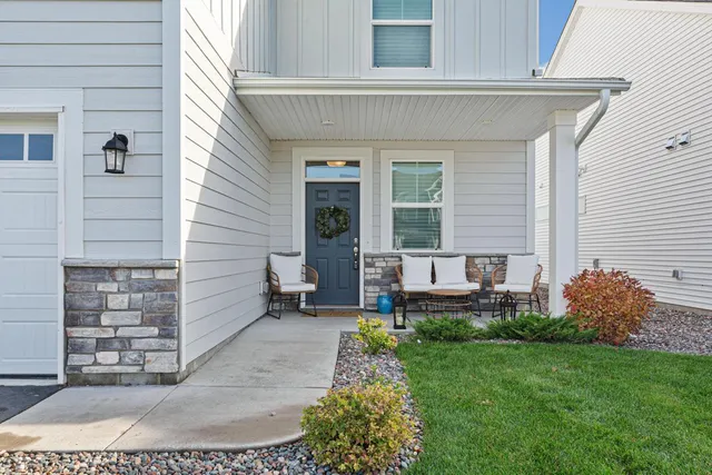 $2,450 | 2722 Jaber Avenue Northeast, St. Michael, MN 55376