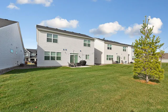 $2,450 | 2722 Jaber Avenue Northeast, St. Michael, MN 55376