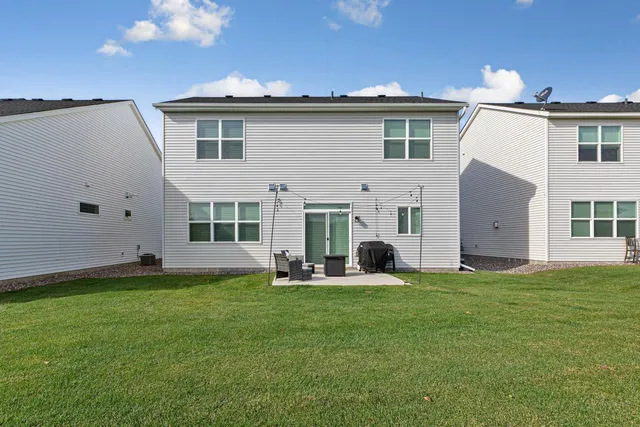 $2,450 | 2722 Jaber Avenue Northeast, St. Michael, MN 55376