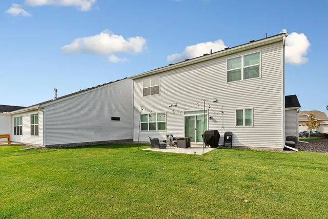 $2,450 | 2722 Jaber Avenue Northeast, St. Michael, MN 55376