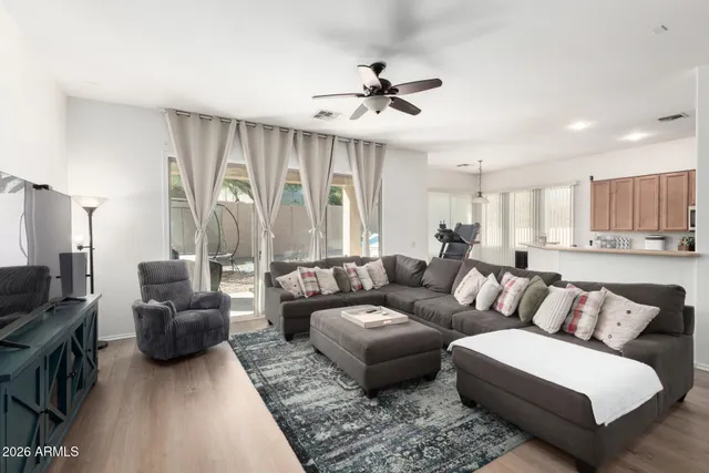 $2,400 | 26724 North 83rd Drive, Peoria, AZ 85383