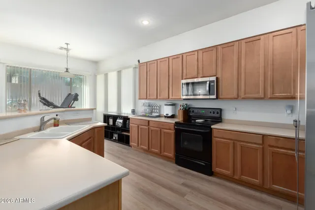 $2,400 | 26724 North 83rd Drive, Peoria, AZ 85383